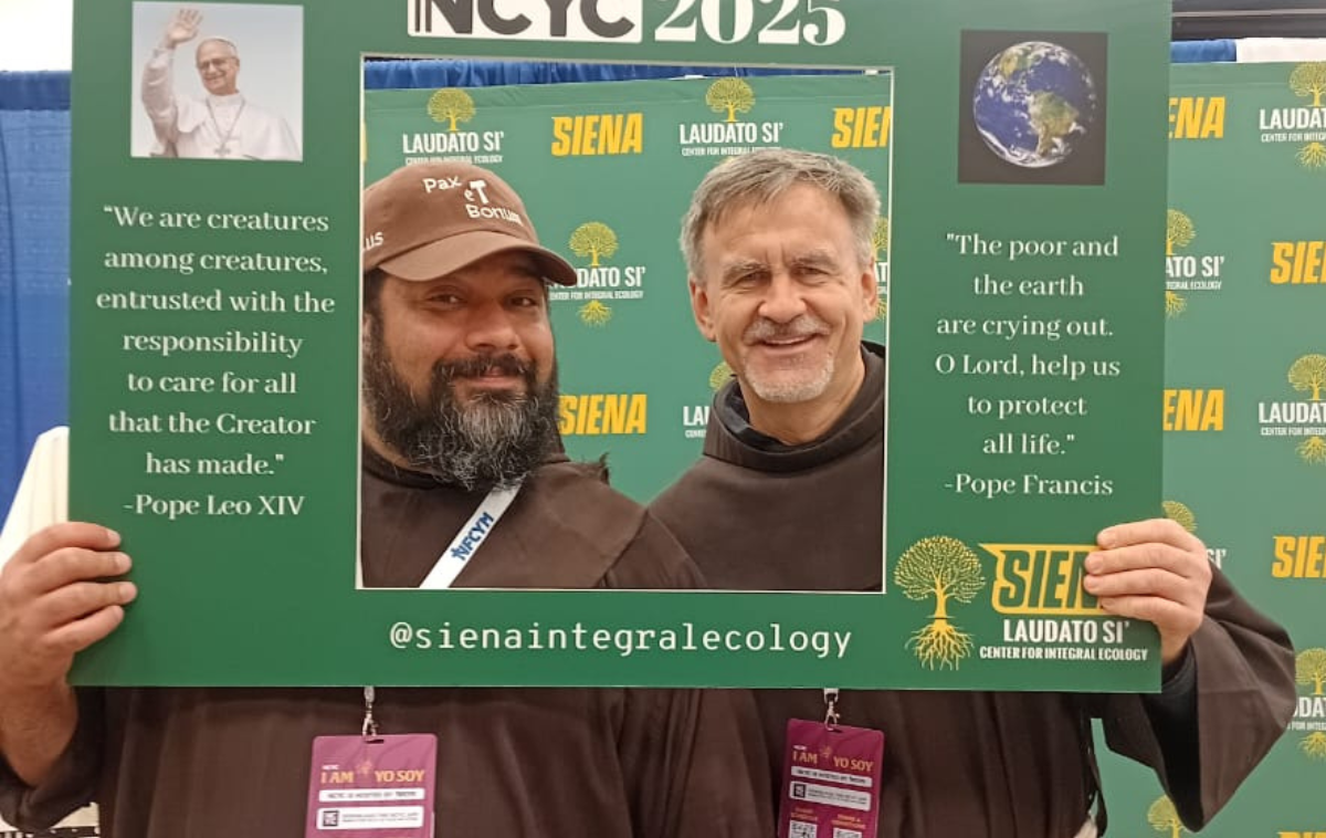 Brothers Tito Serrano, OFM, and Jacek Orzechowski, OFM, connected with young Catholics with social media props and meaningful conversation. &ldquo;I walked away with an edified feeling that these kids really are interested in us as friars and priests,&rdquo; he said. (Photo courtesy of Br. Jacek)